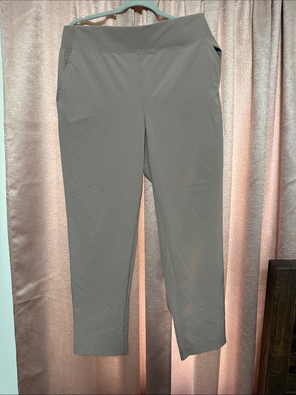 Layer 8 Taupe Cropped Ponte Pants